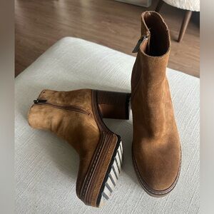 Steve Madden Shaniya Suede Booties